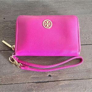 Tory Burch Robinson Small Zip Around Wallet Wristlet Pink